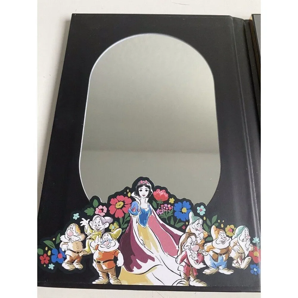 Taste Beauty Disney Snow White & Seven Dwarfs Eyeshadow Palette 12 Shades Mirror